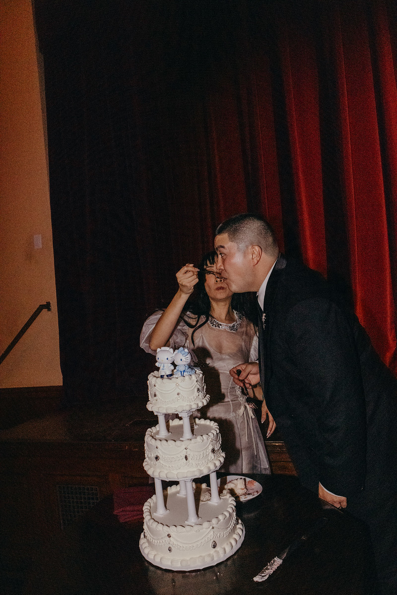 Wedding cake moment
